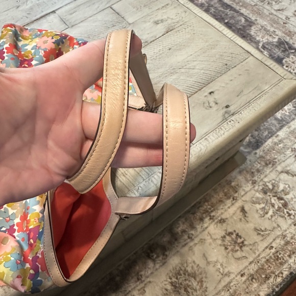 Authentic COACH Handbag and matching wallet - EUC! - Picture 3 of 11